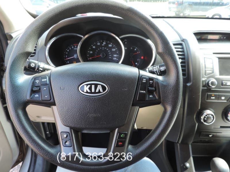 Kia Sorento 2013 price $7,450