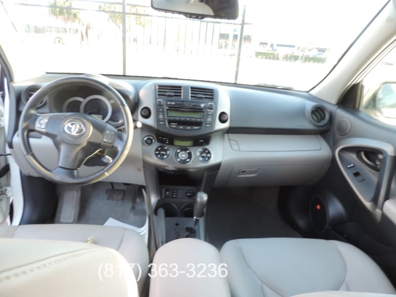 Toyota RAV4 2009 price $8,800