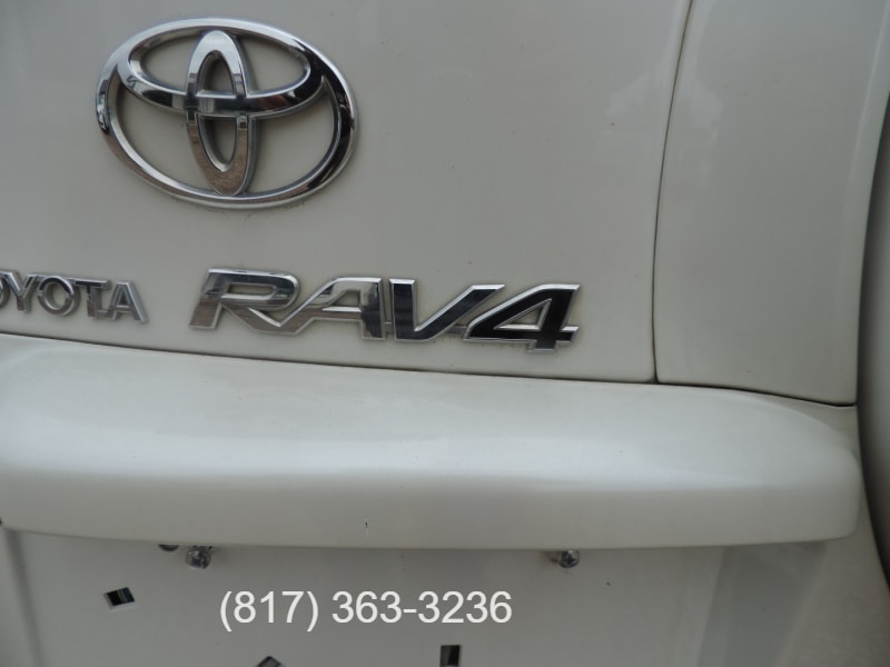 Toyota RAV4 2009 price $8,800