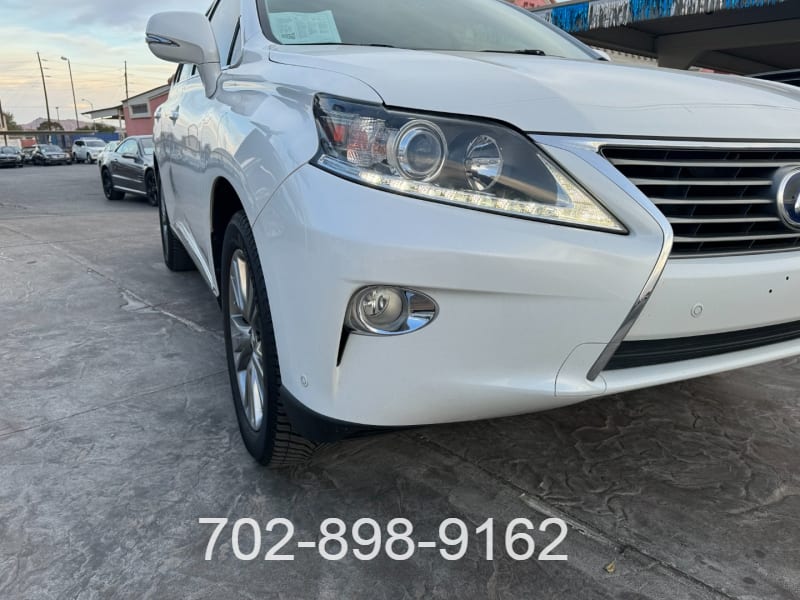 Lexus RX 450h 2013 price $15,500