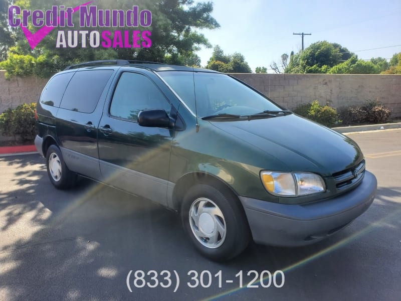 Toyota Sienna 1999 price $4,977