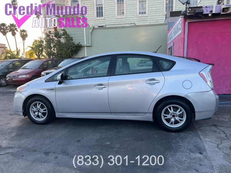 Toyota Prius 2011 price $9,999