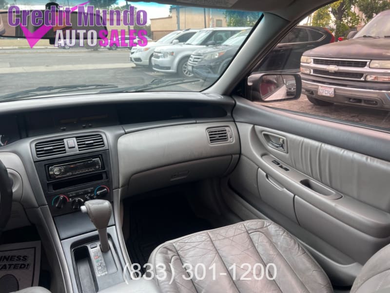 Toyota Avalon 2001 price $3,350