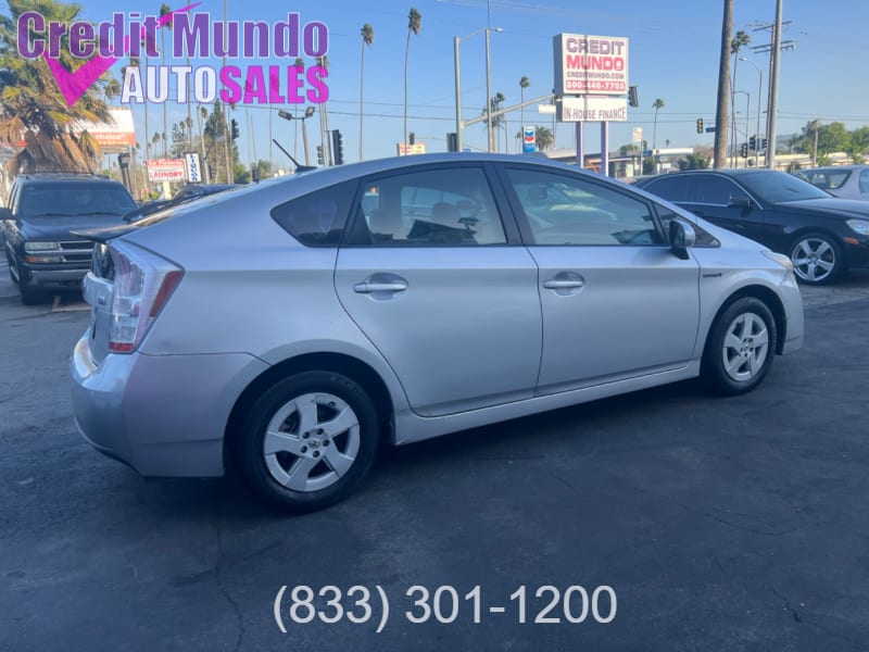 Toyota Prius 2011 price $7,499