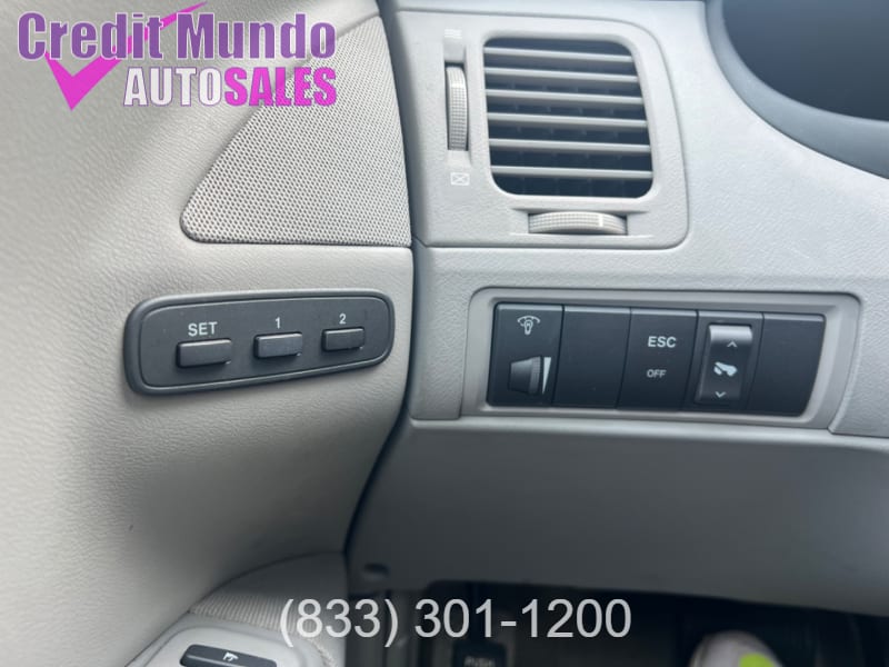 Hyundai Azera 2007 price $6,499