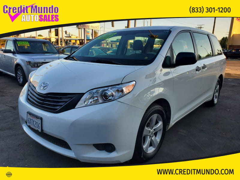 Toyota Sienna 2012 price $12,477