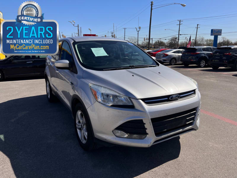 Ford Escape 2015 price $11,995