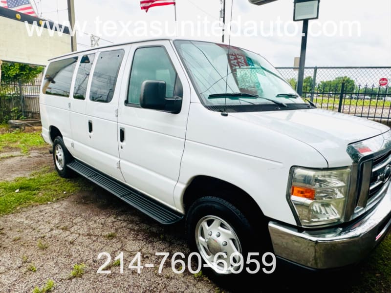 Ford Econoline Wagon 2010 price $10,500