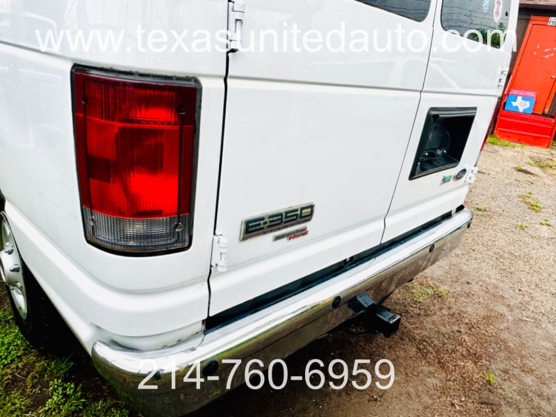 Ford Econoline Wagon 2010 price $10,450