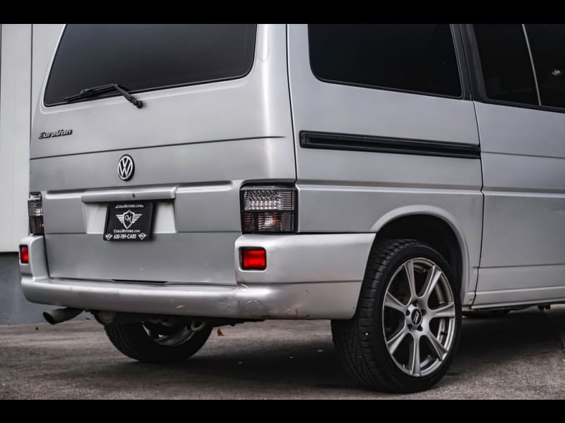 Volkswagen Eurovan 2003 price $5,990