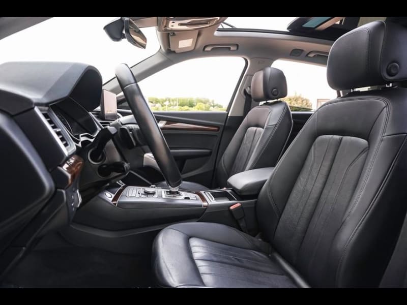 Audi Q5 2018 price $17,590