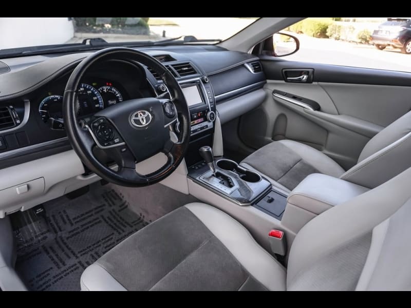 Toyota Camry Hybrid 2012 price $12,690