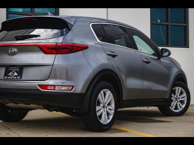 Kia Sportage 2017 price $9,690