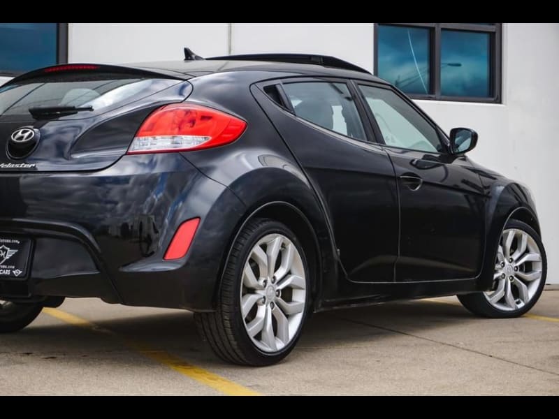 Hyundai Veloster 2013 price $7,590