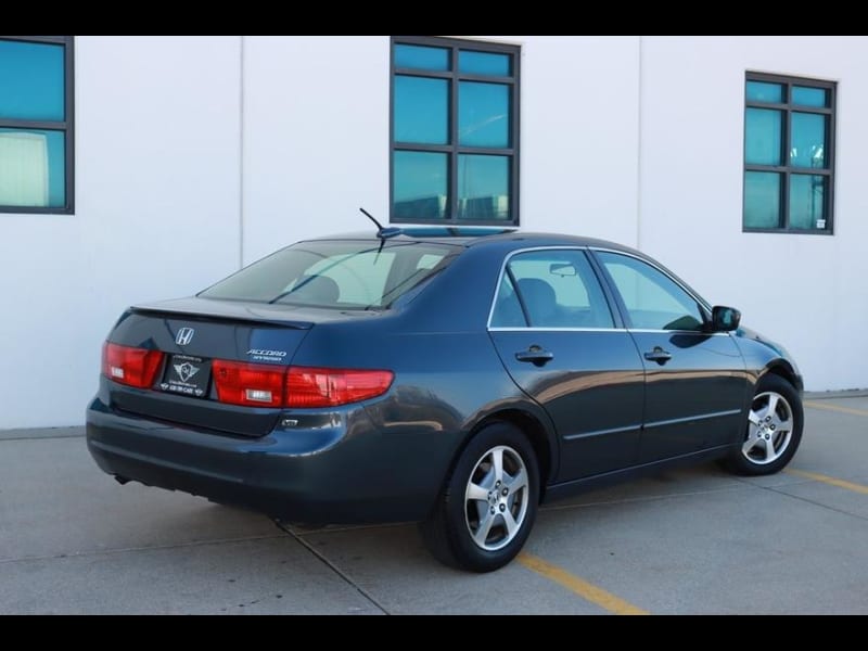 Honda Accord 2005 price $9,890