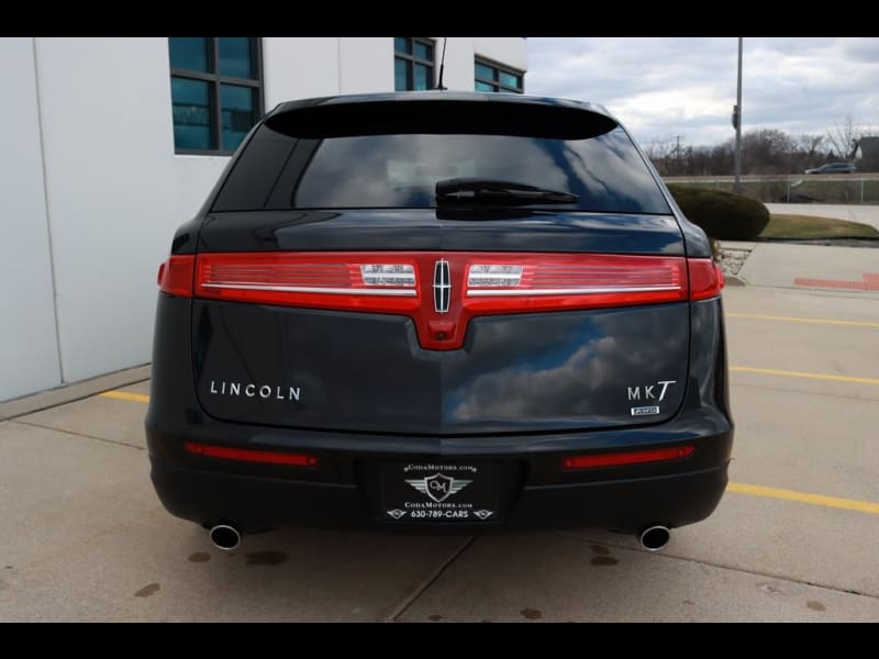 Lincoln MKT 2019 price $12,590