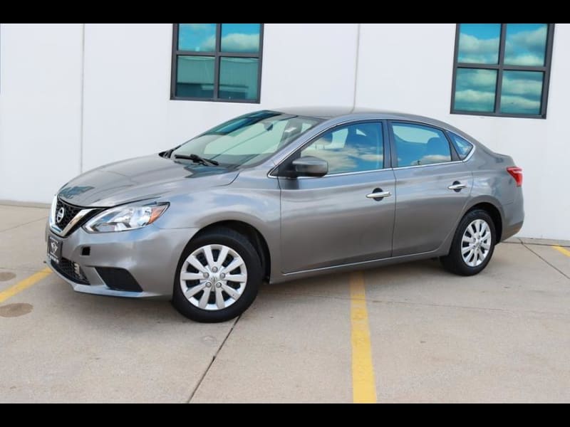 Nissan Sentra 2019 price $10,990