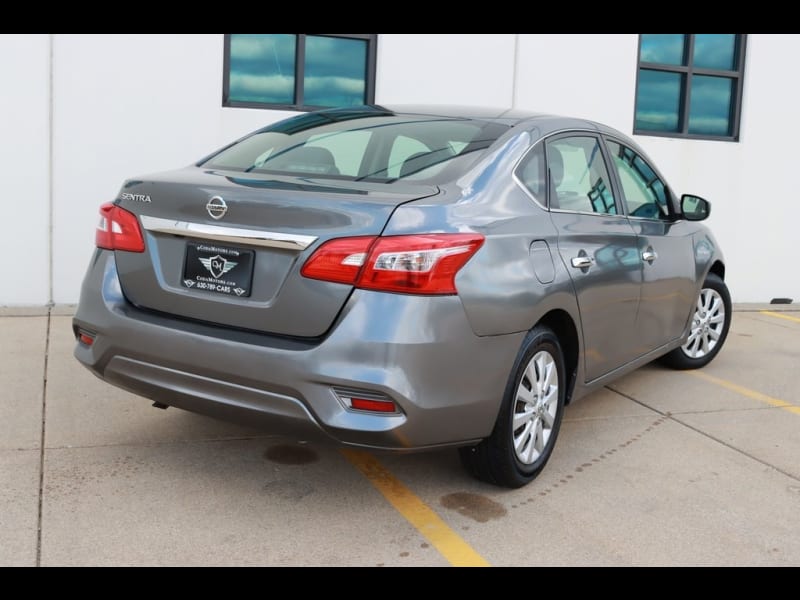 Nissan Sentra 2019 price $10,990