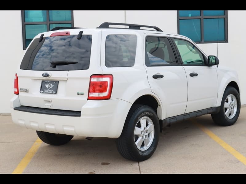 Ford Escape 2010 price $7,990