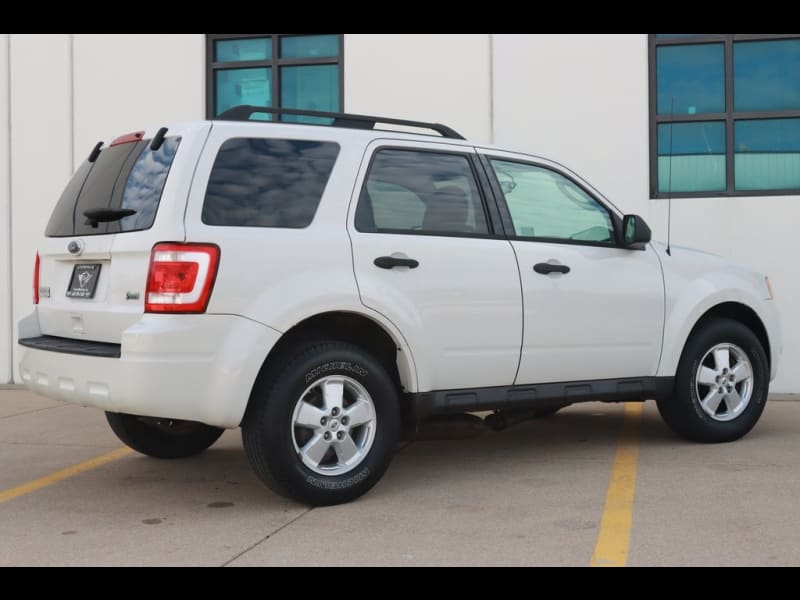 Ford Escape 2010 price $7,990