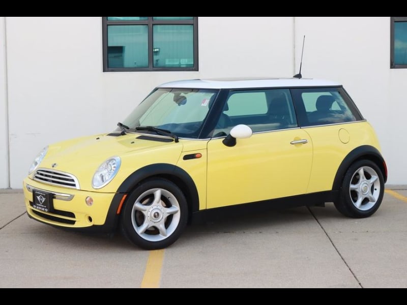 MINI Cooper 2005 price $7,890