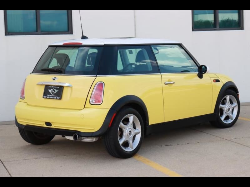 MINI Cooper 2005 price $7,890