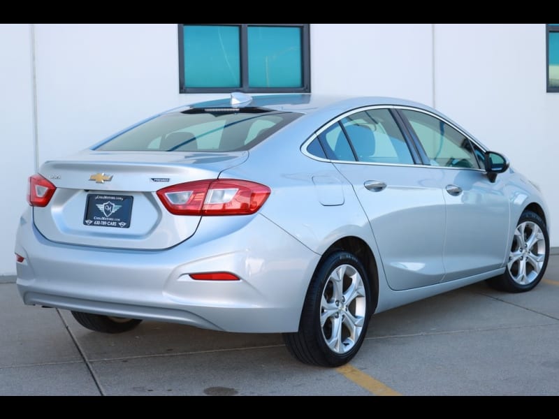 Chevrolet Cruze 2017 price $9,990