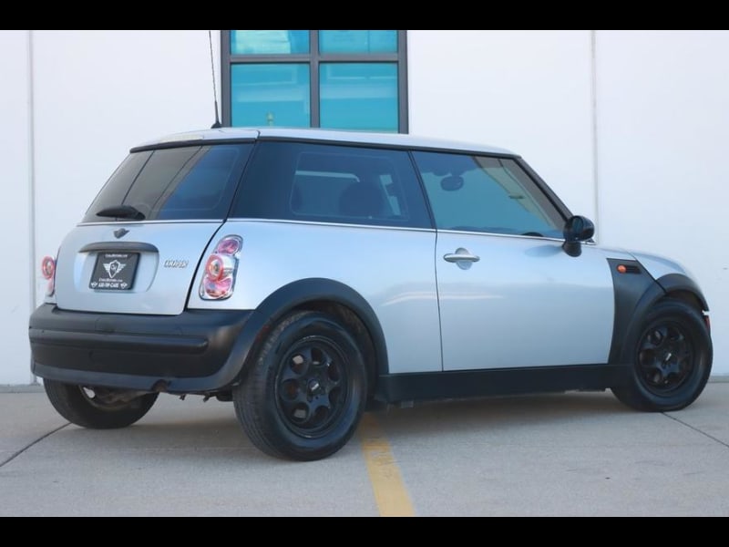 MINI Cooper 2003 price $3,890