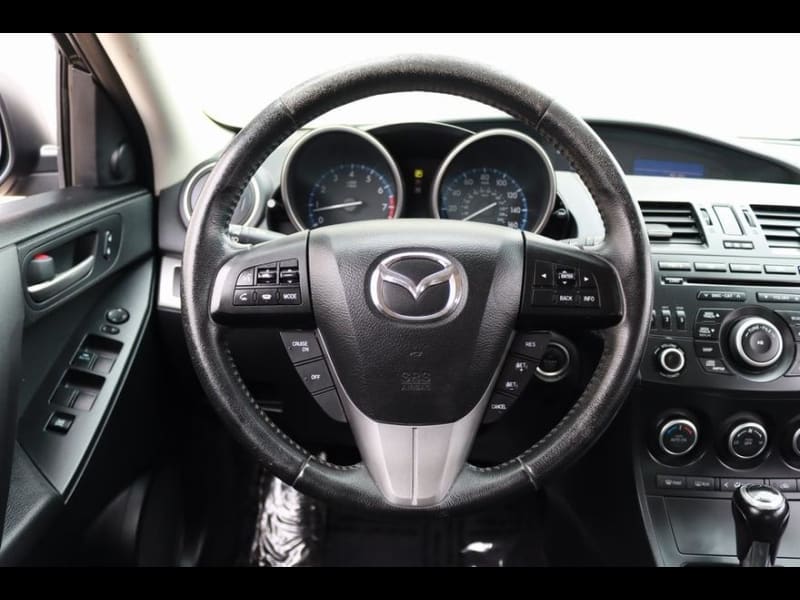 Mazda Mazda3 2013 price $7,990