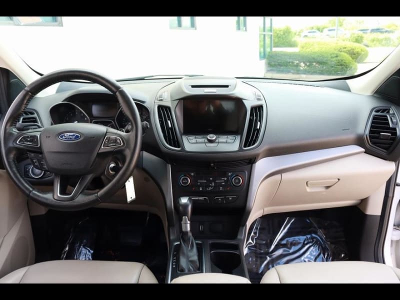 Ford Escape 2017 price $9,990