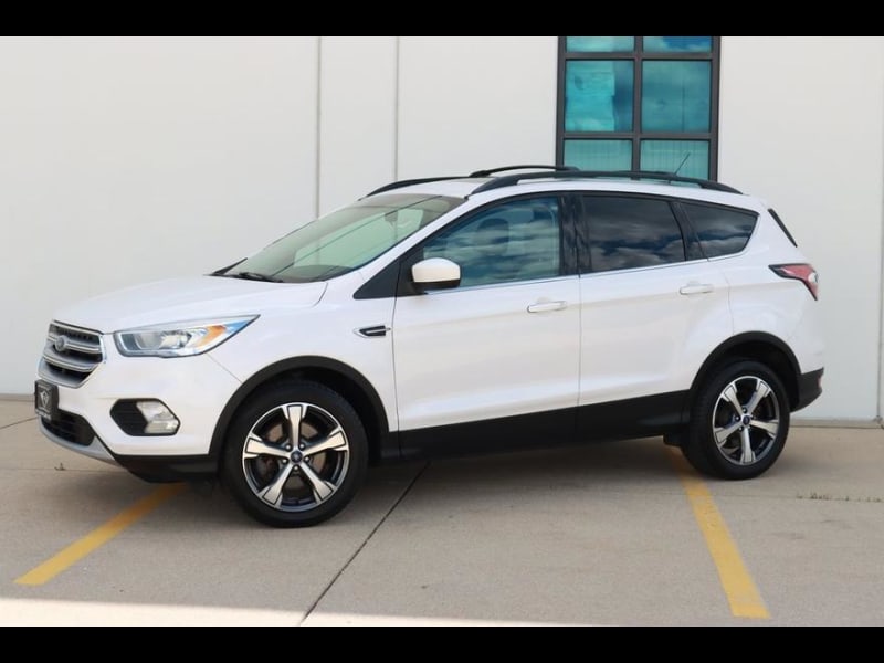 Ford Escape 2017 price $9,990