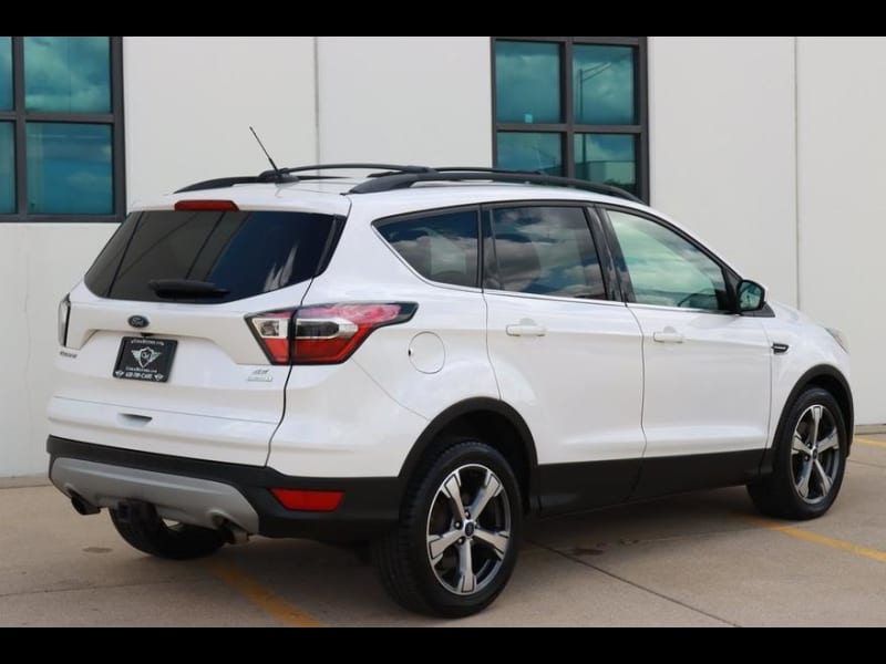 Ford Escape 2017 price $9,990