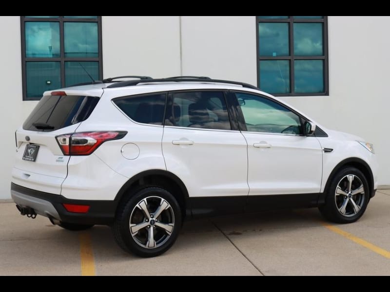 Ford Escape 2017 price $9,990