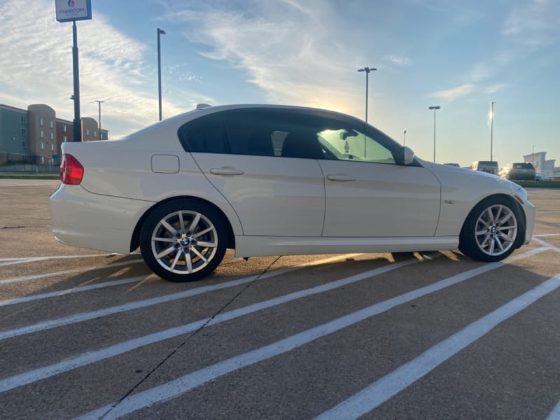 BMW 3-Series 2009 price $10,700