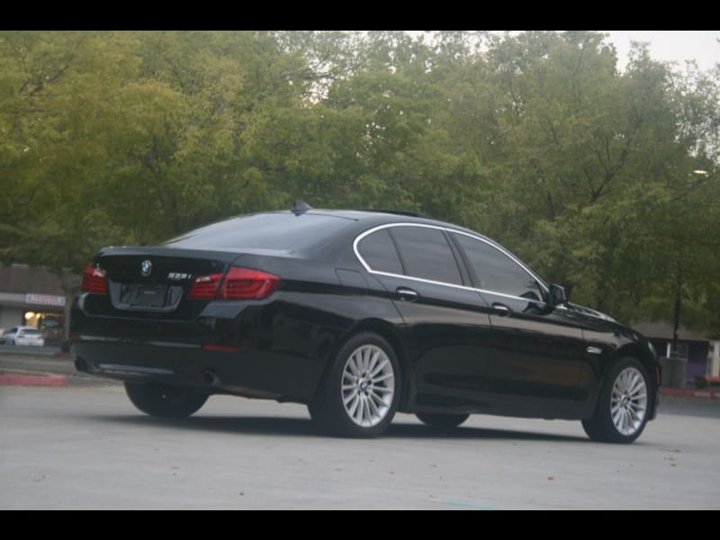 BMW 5-Series 2011 price $8,999