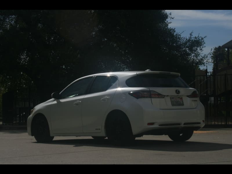 Lexus CT 200h 2012 price $10,999