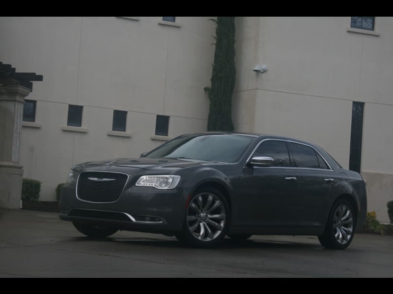 Chrysler 300 2018 price $13,999