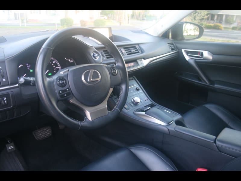 Lexus CT 200h 2014 price $14,999