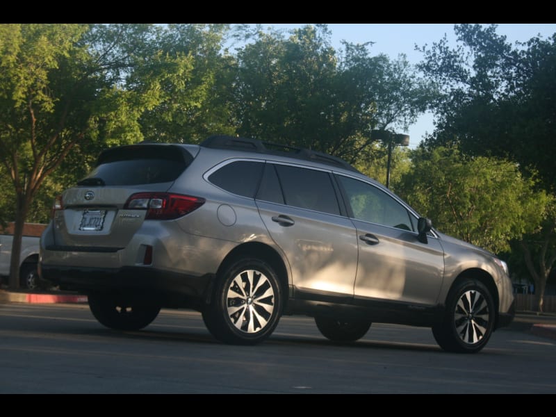 Subaru Outback 2015 price $12,999