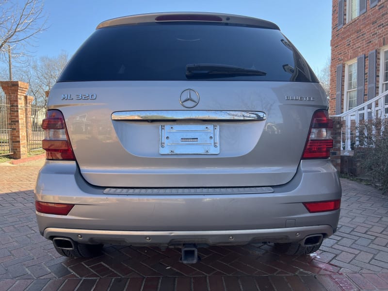 Mercedes-Benz M-Class 2009 price $7,998