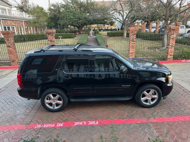 Chevrolet Tahoe 2011 price $9,998