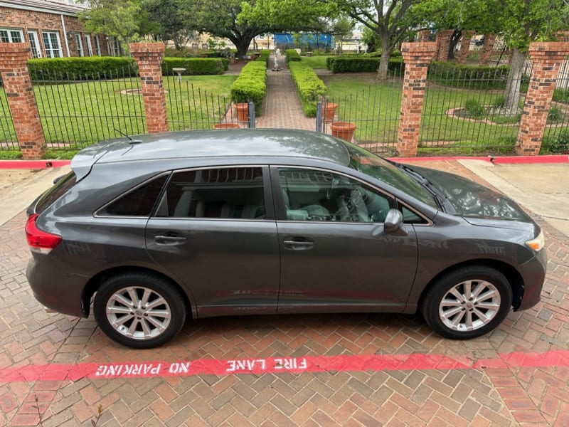 Toyota Venza 2012 price $7,798