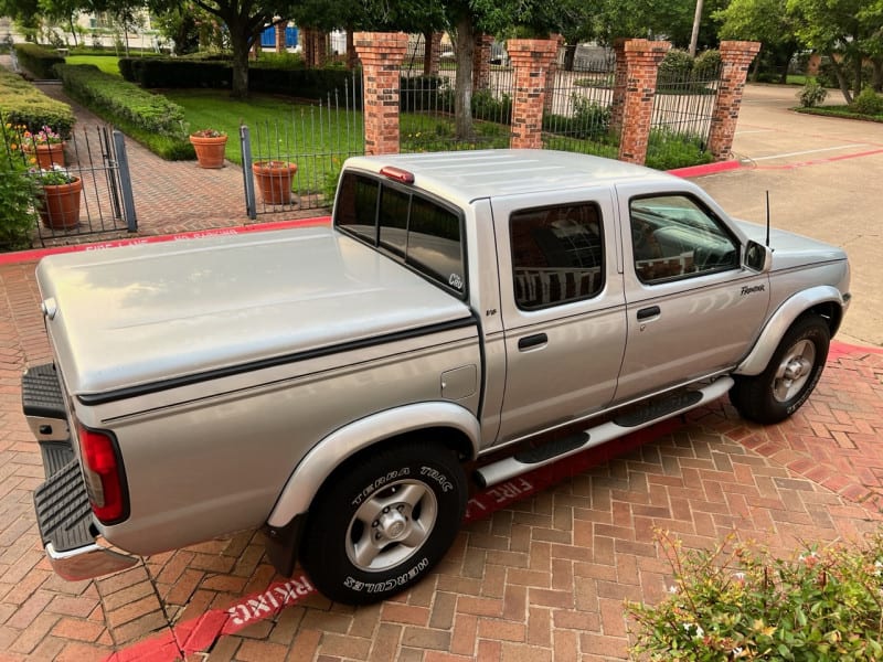 Nissan Frontier 2WD 2000 price $4,998