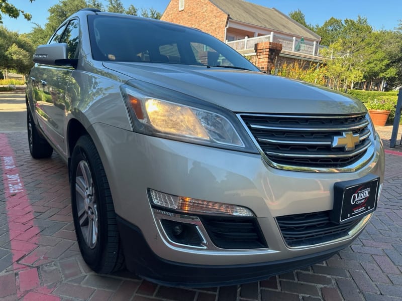 Chevrolet Traverse 2016 price $10,998