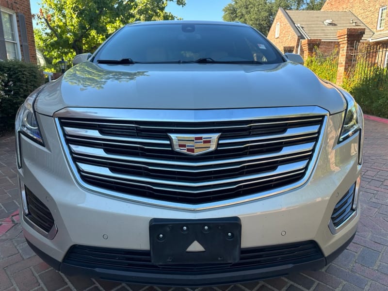 Cadillac XT5 2017 price $12,998