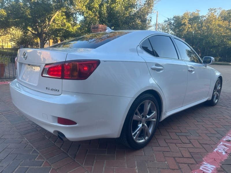 Lexus IS 250 2009 price $10,998