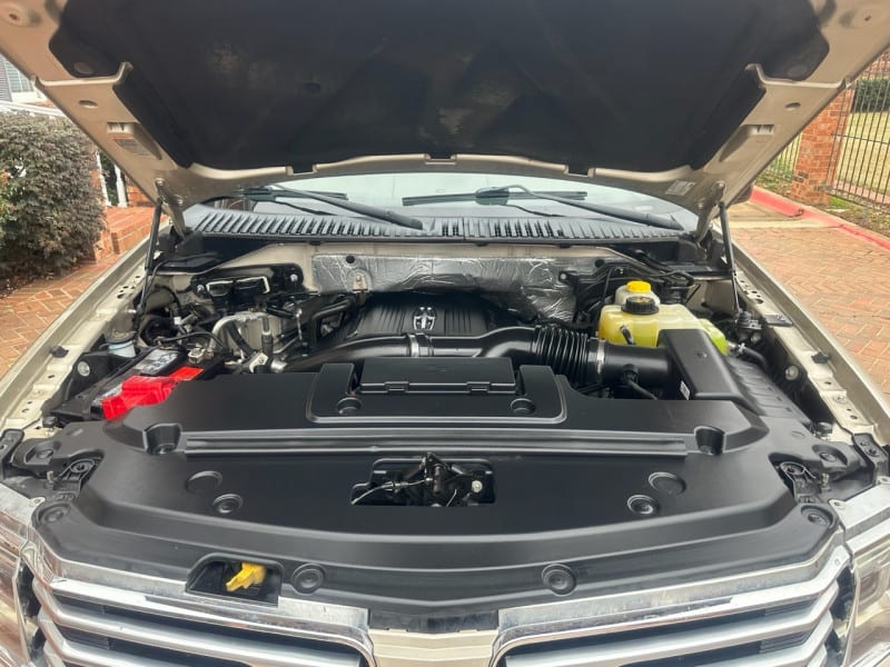 Lincoln Navigator L 2017 price $11,998