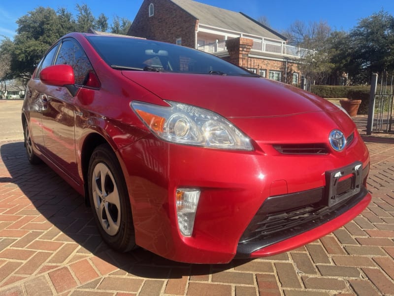 Toyota Prius 2013 price $8,998