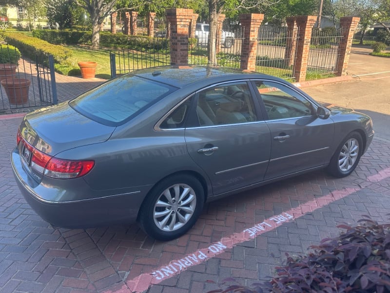 Hyundai Azera 2008 price $6,998