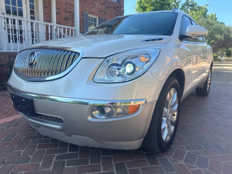 Buick Enclave 2010 price $6,798